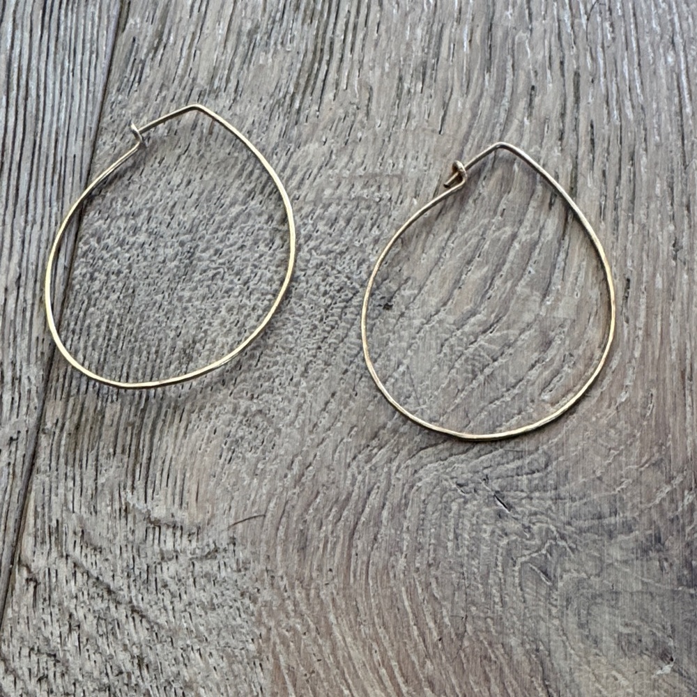 Elegant Gold Hoop Earrings